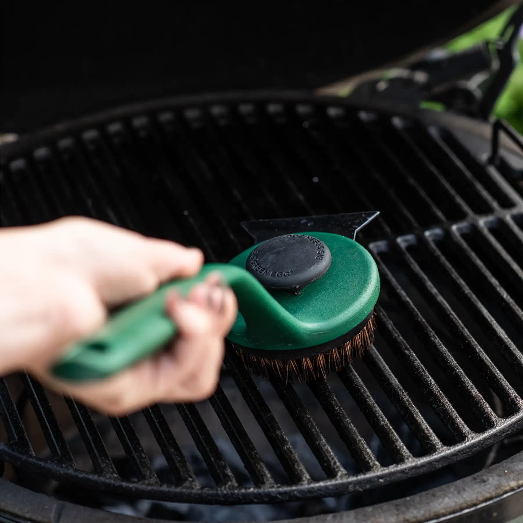 SpeediClean™ Grillrost-Schrubber mit langem Griff