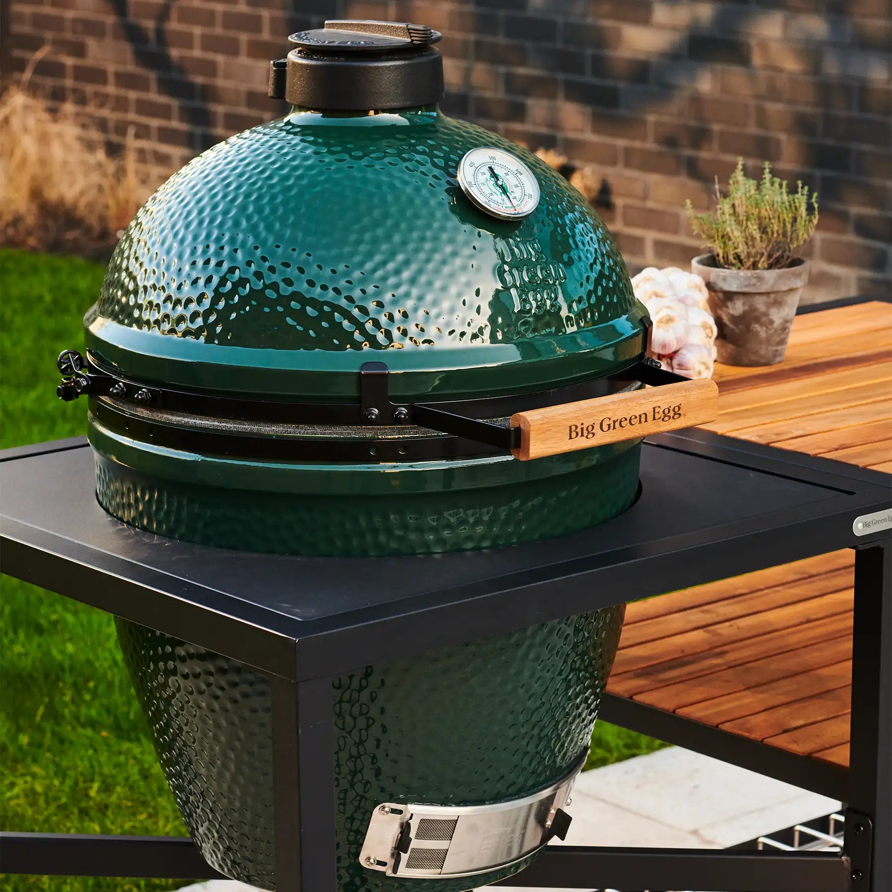 Large Big Green Egg in modular nest