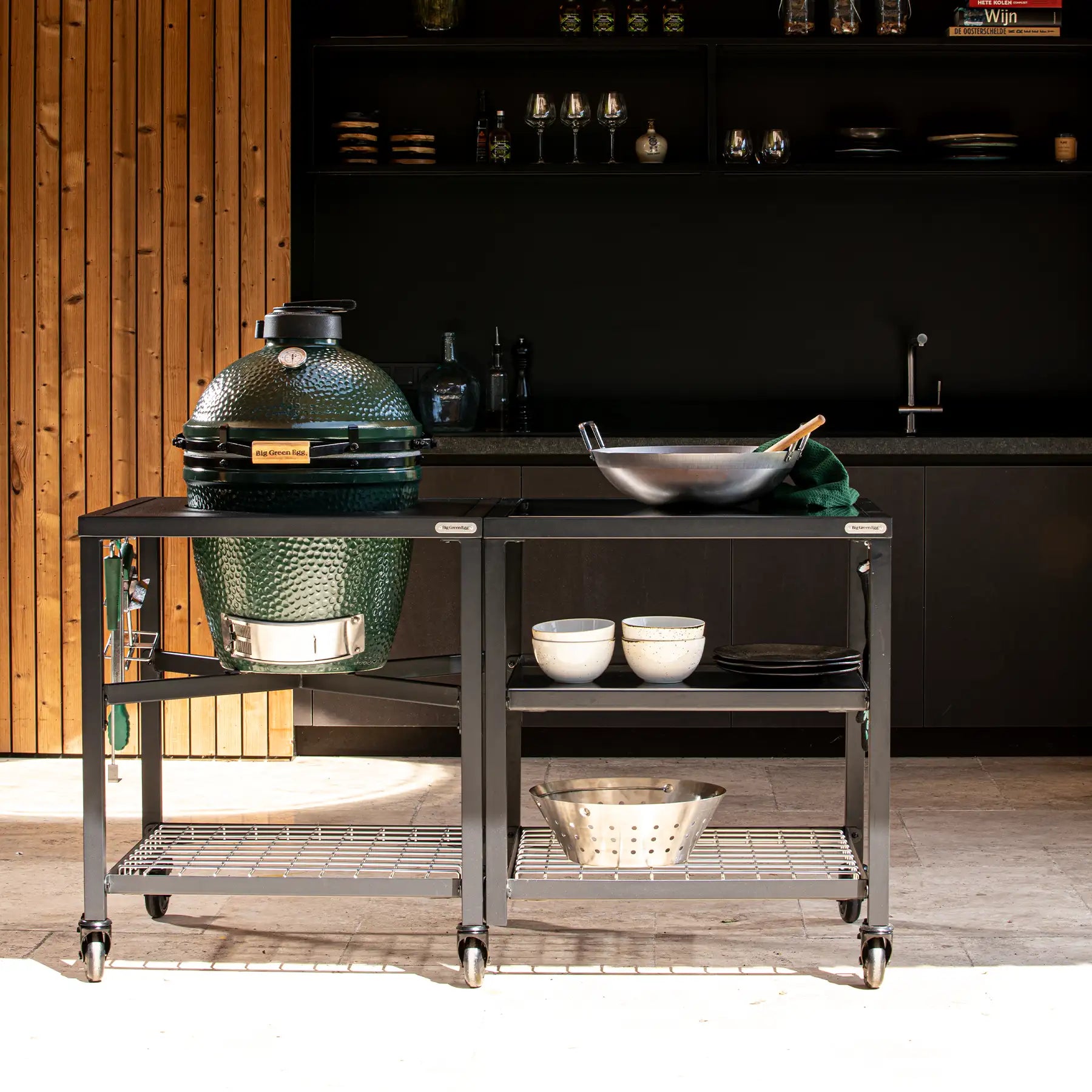 Medium Big Green Egg in modular nest