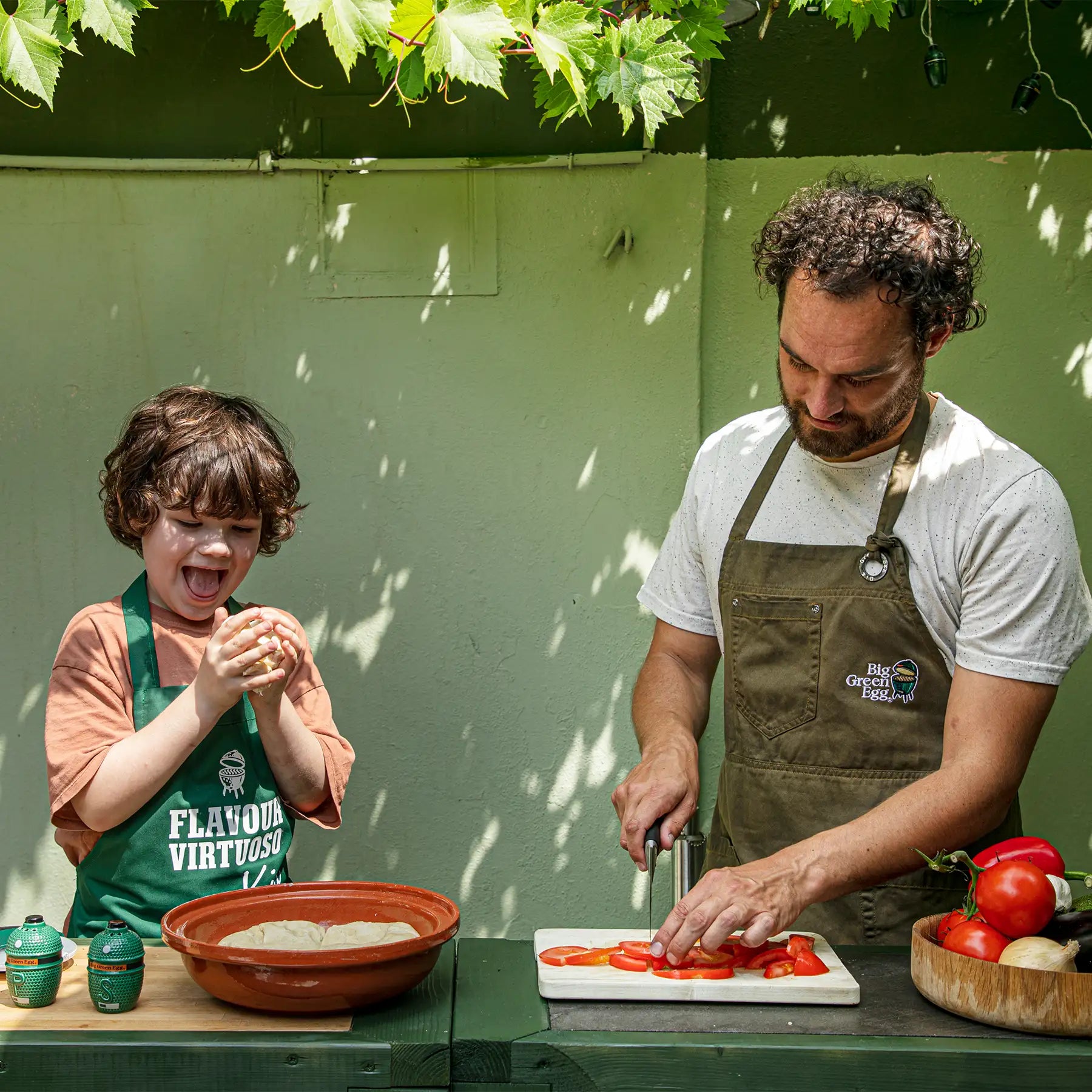 Big Green Egg Schürze, khaki